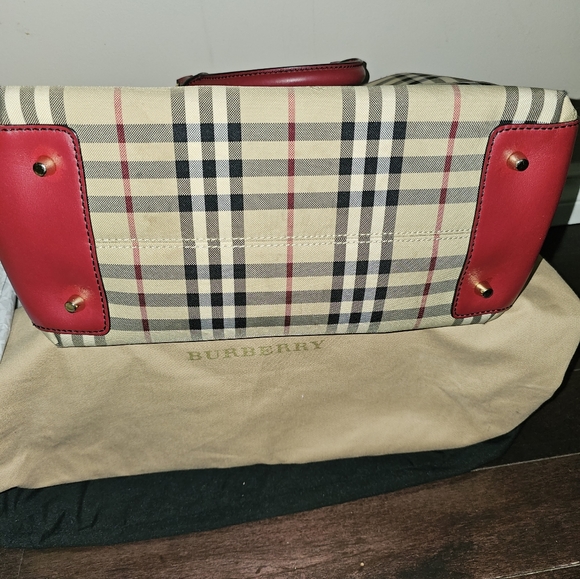 Authentic Burberry Bag - Picture 7 of 13